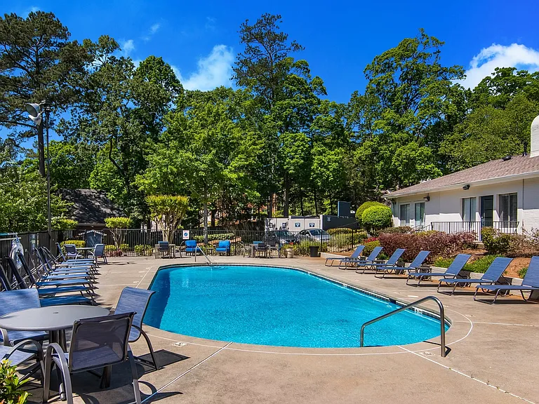 Dunwoody Pointe — Photo 10