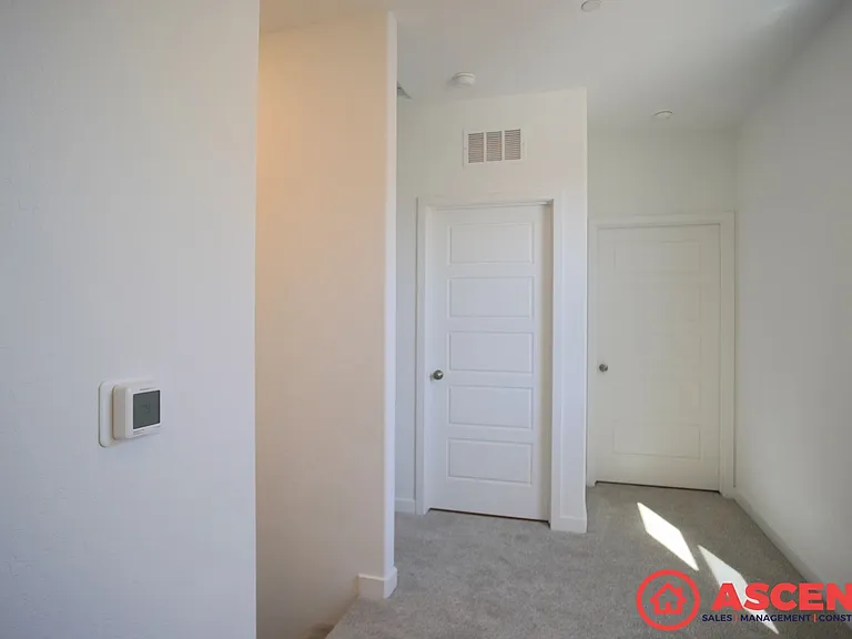 3316 Laurel Hill Ln — Photo 12