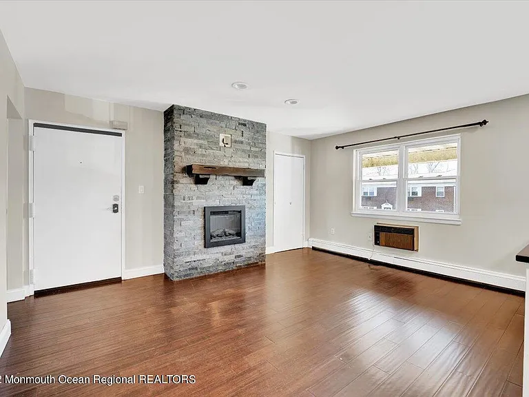 289 Main St #8K — Photo 16
