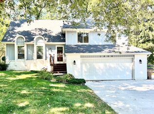 1806 NW 104th St, Clive, IA 50325