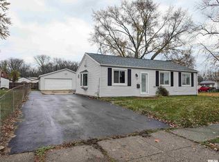 219 Radisson Rd, Marquette Heights, IL 61554