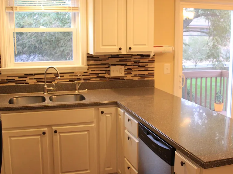3499 Sunset Dr — Photo 8