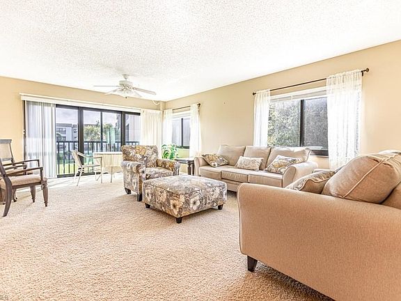 5th image of 7406 Lake Breeze Dr APT 319