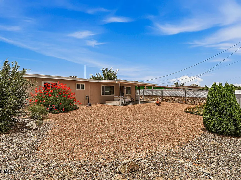 10520 Champlain St — Photo 34