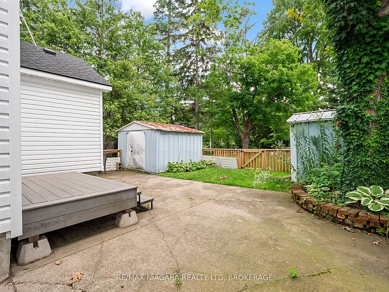 430 Ridge Rd N — Photo 19