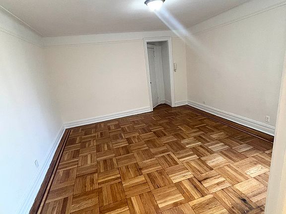 3rd image of 60 Thayer St APT 6N
