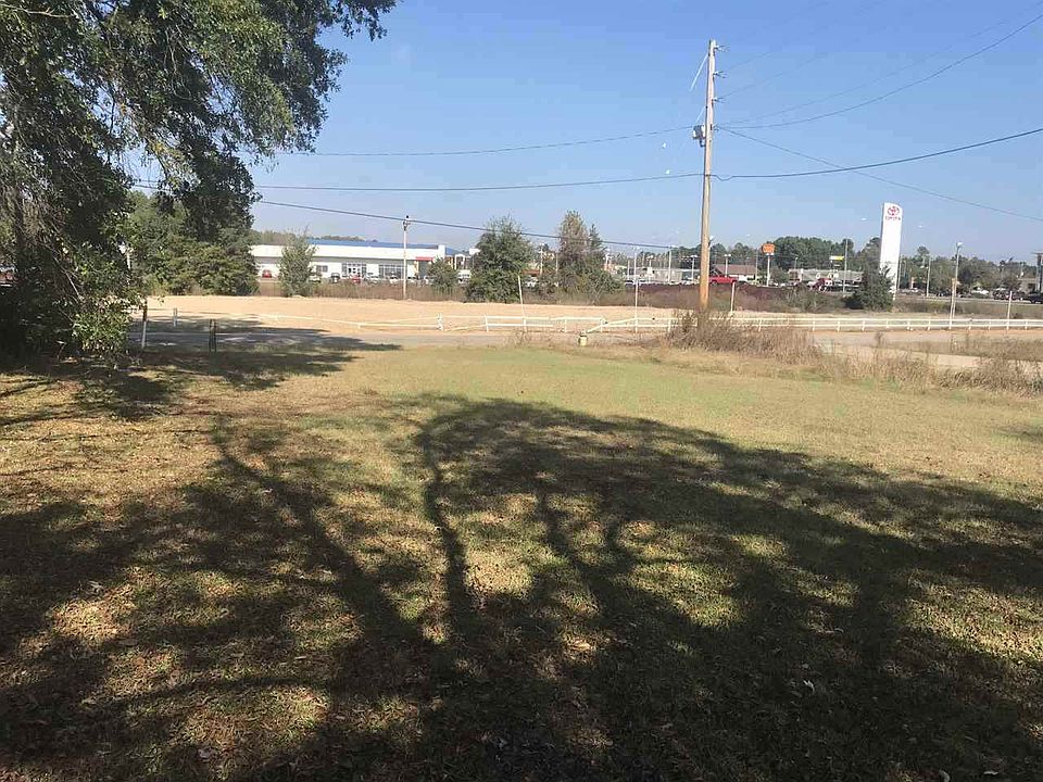 2nd image of 202 Cox Rd