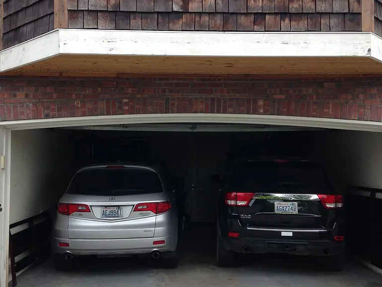 Lg 2 car Garage with alley access