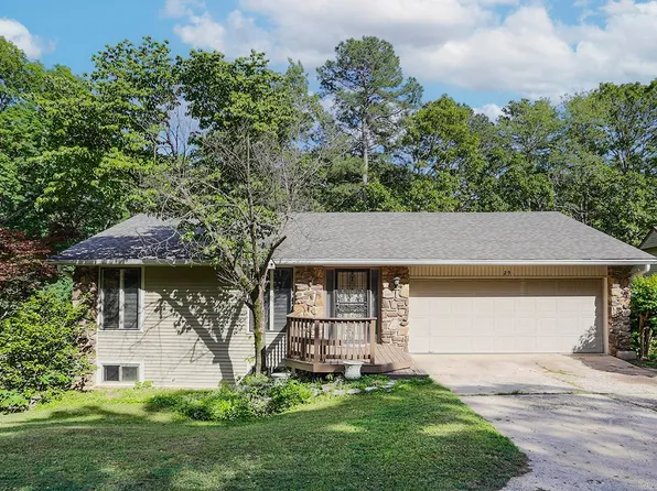 29 Flintwood Dr, Little Rock, AR 72227