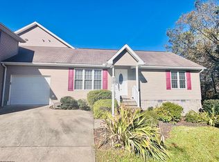 9 Five Forks Dr, Morgantown, WV 26508