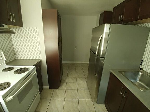 2nd image of 10539 136th St NW