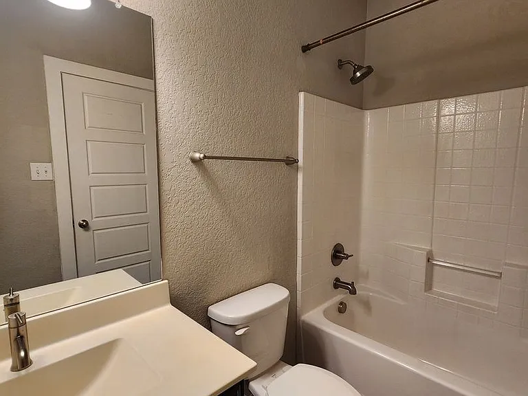 1143 Creekside Orch — Photo 16