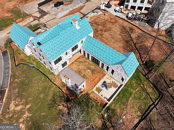 4th image of 110 Reed Way