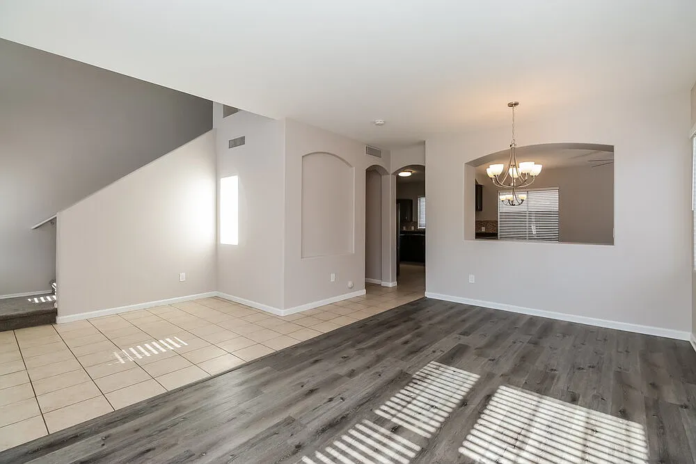 3 bed, 2.5 bath, 2061 sqft, $2,140 — Photo 3