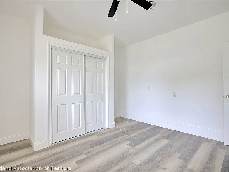199 E Camphor St — Photo 25