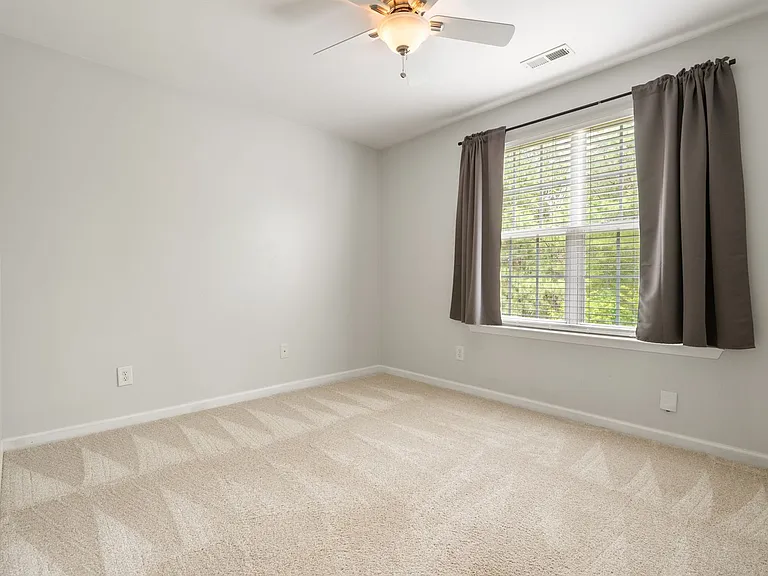 3811 Ramblewood Ave — Photo 18