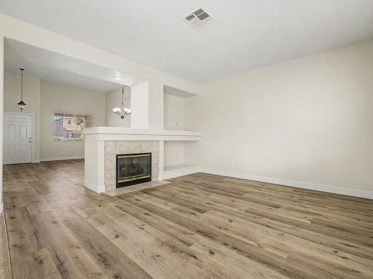 571 Kavanagh Pl — Photo 9