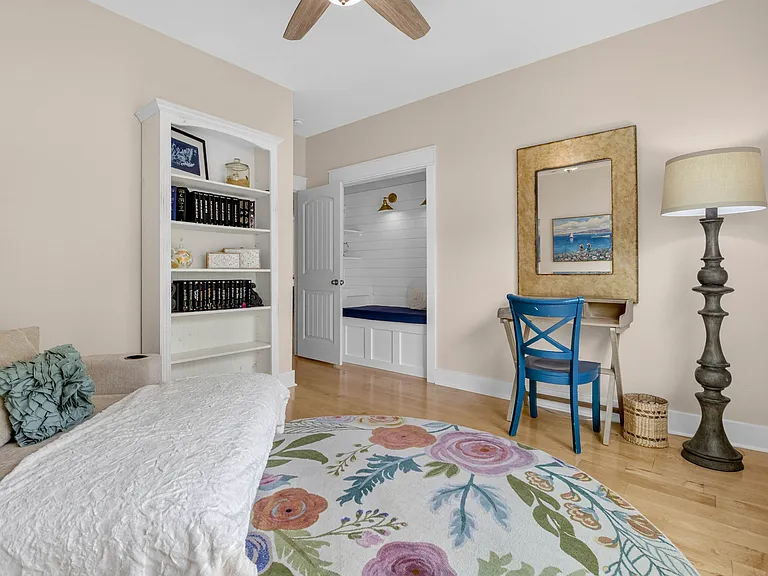 313 Laurel Oaks Dr — Photo 12