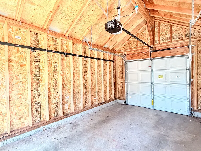 5319 NE 16th Ave — Photo 34