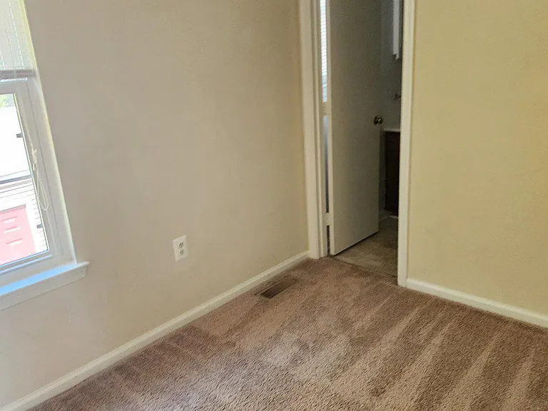 210 Windsor Ridge Ct — Photo 8