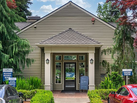 Leasing Office Entrance