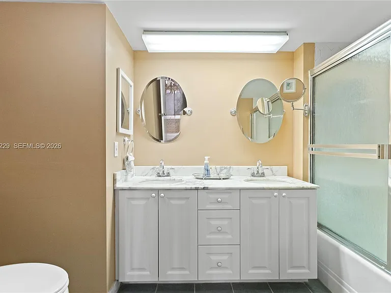 4020 Galt Ocean Dr #203 — Photo 49