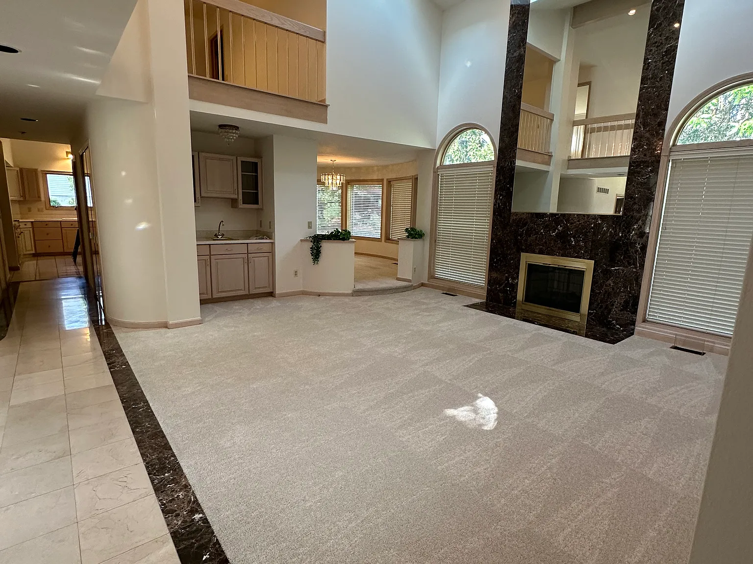 4 bed, 3777 sqft, $4,700 — Photo 3