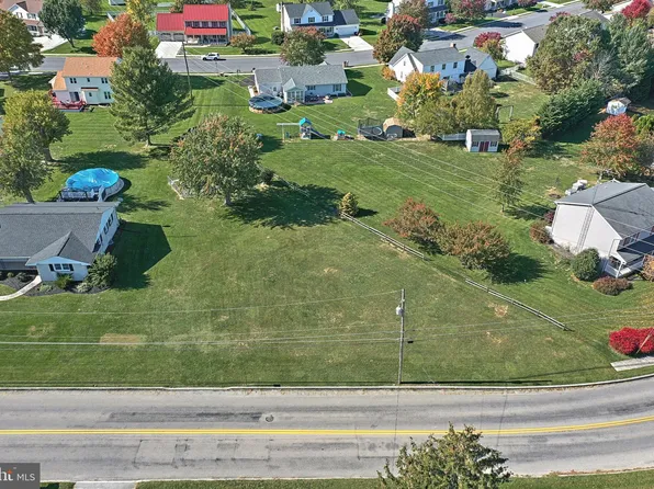681 Basehoar School Rd, Littlestown, PA 17340