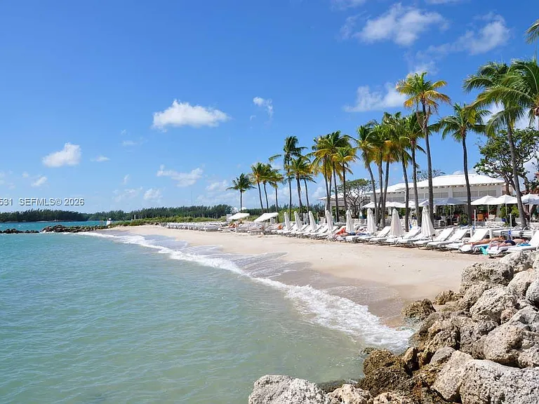 2425 Fisher Island Dr #5205 — Photo 45