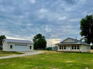 644 Hardys Chapel Rd, Livingston, TN 38570