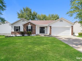 5815 Walnut Creek Blvd, Saint Charles, MO