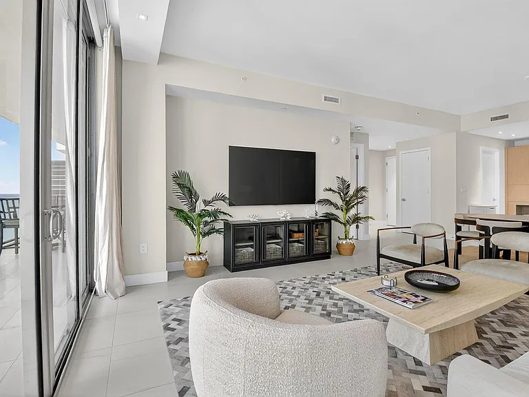 3100 N Ocean Dr #1210-H — Photo 5