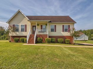 592 Cannie Phillips Rd, Sumiton, AL 35148