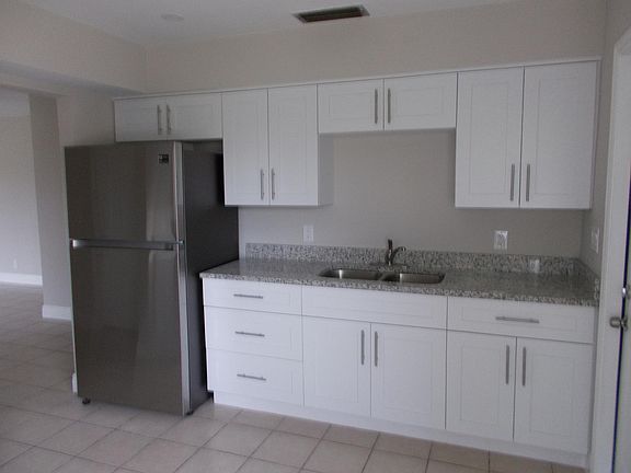 2nd image of 582 94th Ave N