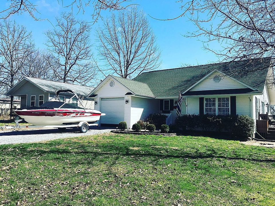 1st image of 70 Little John Dr