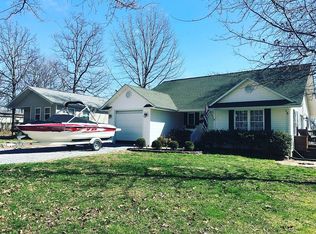 70 Little John Dr, Gilbertsville, KY 42044