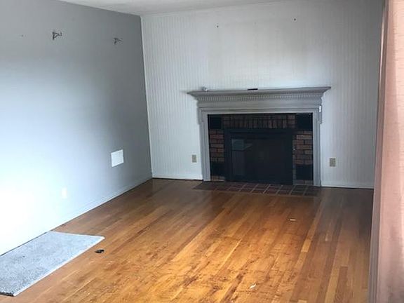 Living Room, Fireplace
