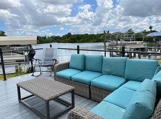 37 Channel Ln, Fort Myers, FL 33905