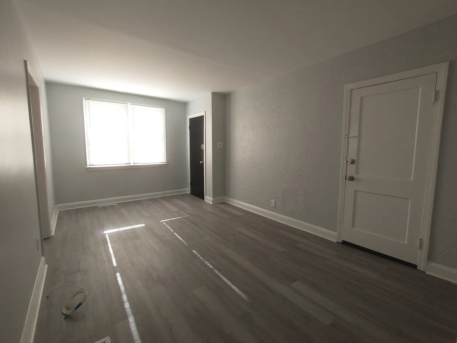 2 bed, 726 sqft, $1,199 — Photo 3