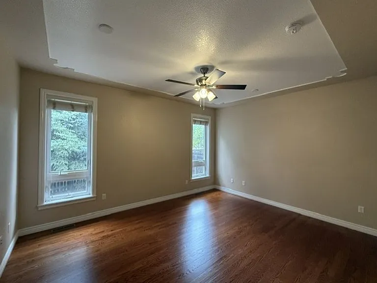 400 Sterling Dr — Photo 14