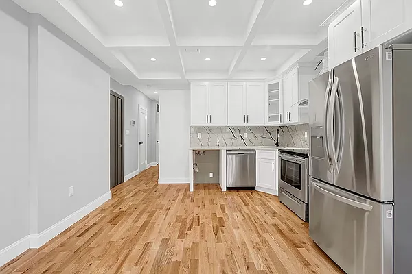 Rented by Compass | media 10