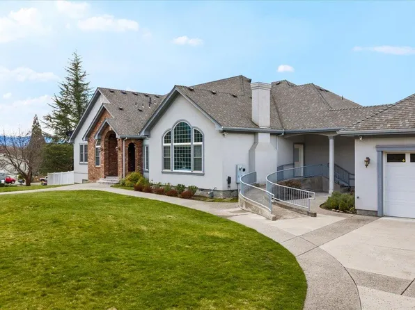 1501 Satellite Dr, Medford, OR 97504