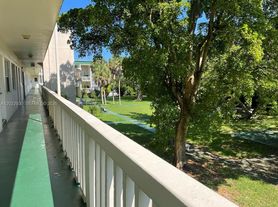 1420 Atlantic Shores Blvd, Hallandale, FL