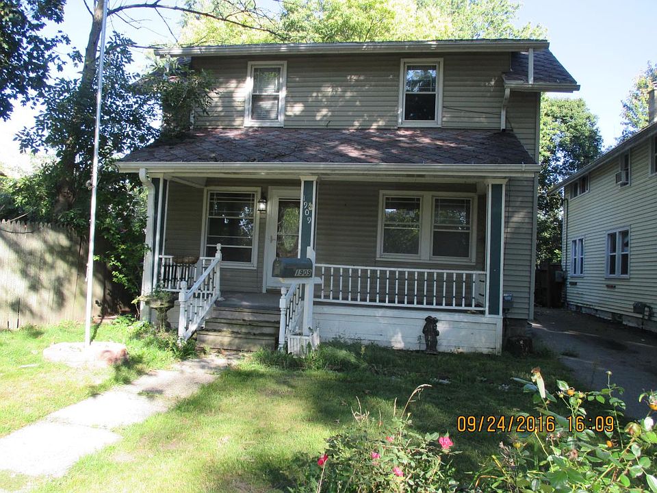 1st image of 1909 Beal Ave