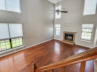 143 Hunter Dr, Cedar Hill, TX 75104