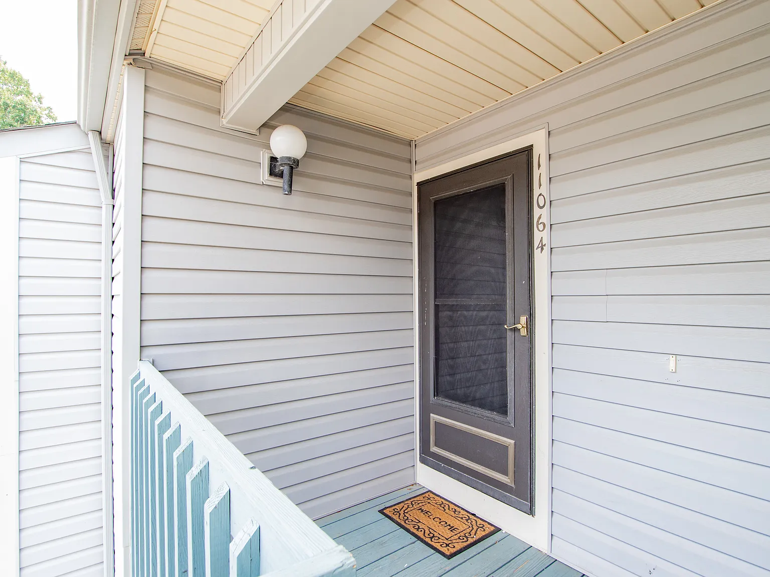 2 bed, 975 sqft, $1,450 — Photo 3