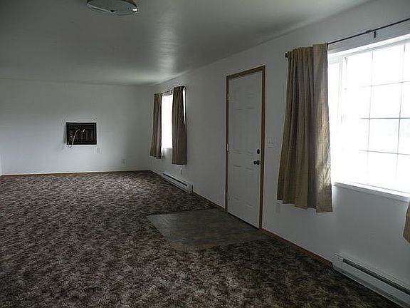 3rd image of 202 N Alder St