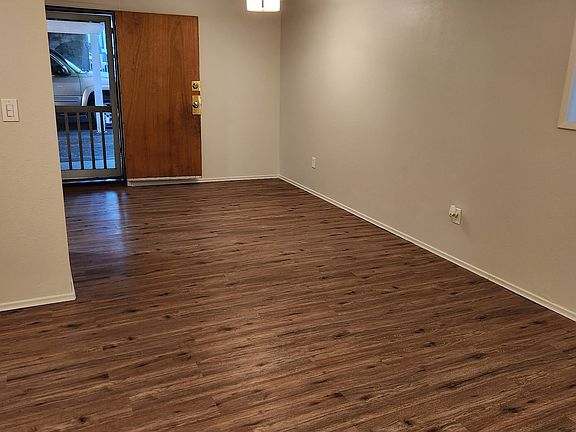 2nd image of 1730 W Pacific Ave #5-B