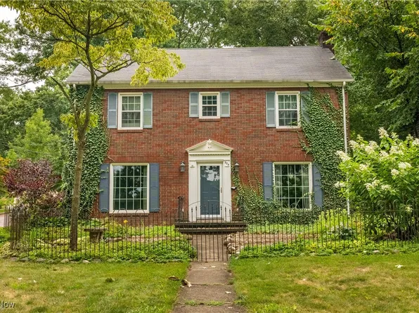 528 Letchworth Dr, Akron, OH 44303