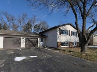 409 Sunset Dr W, Champlin, MN 55316